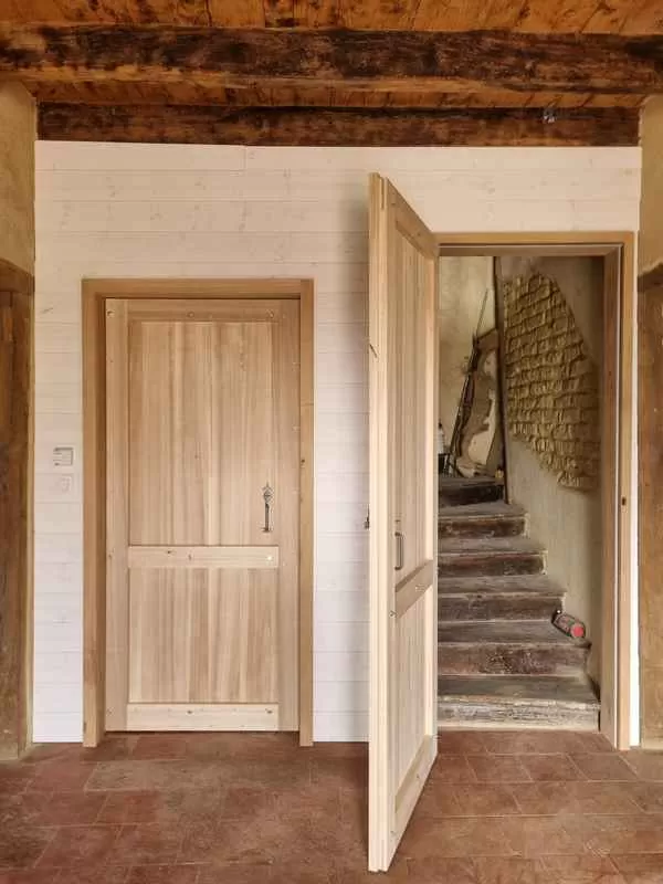 Installation de porte intérieure peuplier, L'Isle-en-Dodon, Menuiserie Agencement Delon