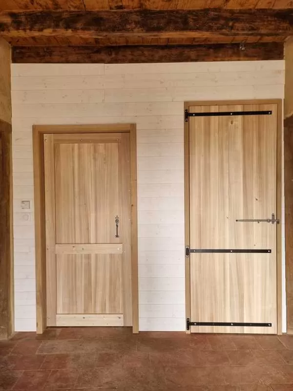 Installation de porte intérieure peuplier, L'Isle-en-Dodon, Menuiserie Agencement Delon
