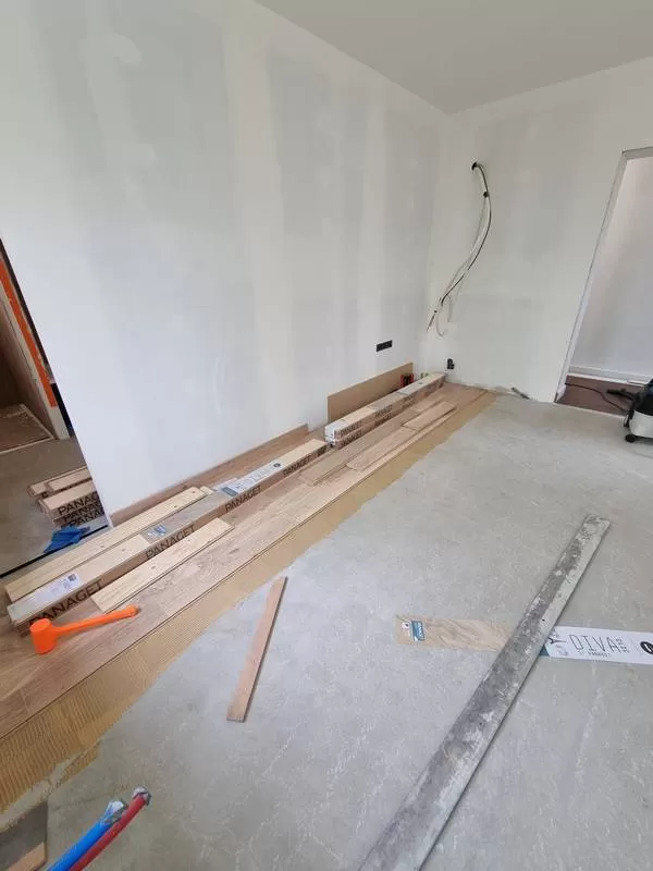 Pose parquet contre coller, L'Isle-en-Dodon, Menuiserie Agencement Delon