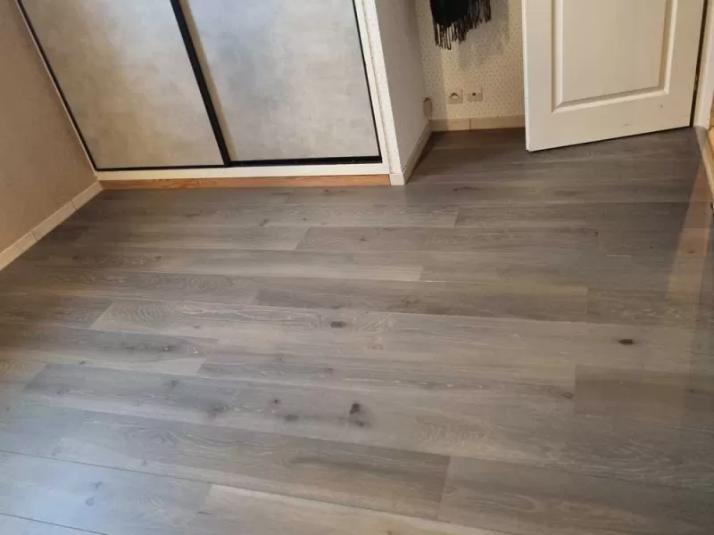 Pose parquet flottant, L'Isle-en-Dodon, Menuiserie Agencement Delon