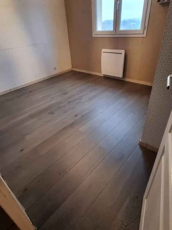 Pose parquet flottant, L'Isle-en-Dodon, Menuiserie Agencement Delon