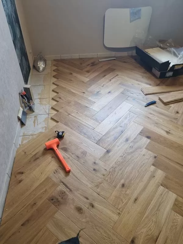 Pose parquet flottant, L'Isle-en-Dodon, Menuiserie Agencement Delon