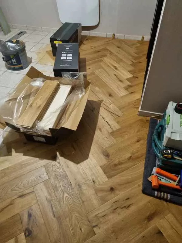Pose parquet flottant, L'Isle-en-Dodon, Menuiserie Agencement Delon