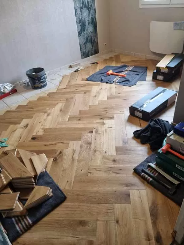 Pose parquet flottant, L'Isle-en-Dodon, Menuiserie Agencement Delon