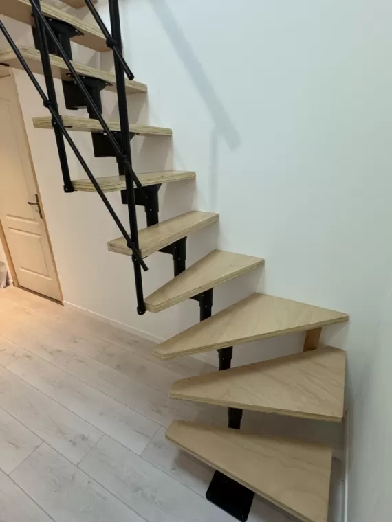 Pose d'un escalier modulable à Mazères-de-Neste et ses alentours., L'Isle-en-Dodon, Menuiserie Agencement Delon