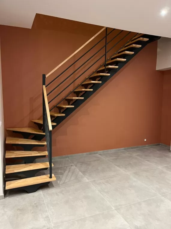 Fabrication marche d'escalier en hévéa à Figarol et ses alentours.véa 33 mm, L'Isle-en-Dodon, Menuiserie Agencement Delon