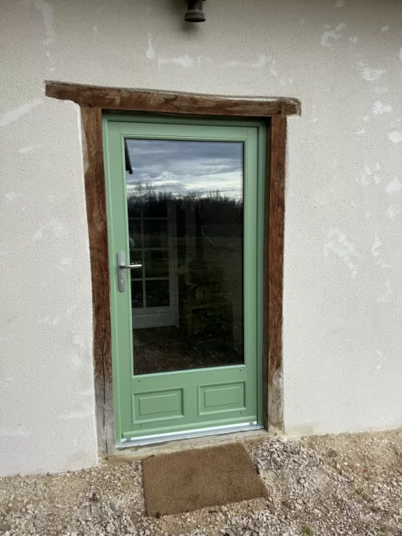 Remplacement porte d'entrée à Monbardon et ses alentours., L'Isle-en-Dodon, Menuiserie Agencement Delon