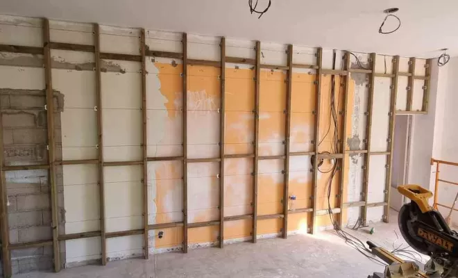 Pose de bardage intérieur, L'Isle-en-Dodon, Menuiserie Agencement Delon