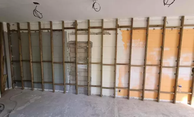 Pose de bardage intérieur, L'Isle-en-Dodon, Menuiserie Agencement Delon
