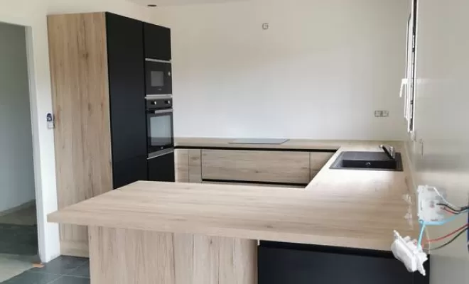 Pose cuisine 1, L'Isle-en-Dodon, Menuiserie Agencement Delon