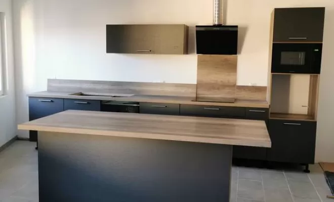 Pose cuisine 2, L'Isle-en-Dodon, Menuiserie Agencement Delon