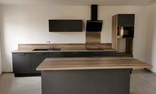 Pose cuisine 2, L'Isle-en-Dodon, Menuiserie Agencement Delon