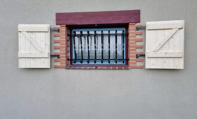 Pose de volet bois, L'Isle-en-Dodon, Menuiserie Agencement Delon