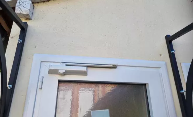 Remplacement portes et marquises, L'Isle-en-Dodon, Menuiserie Agencement Delon