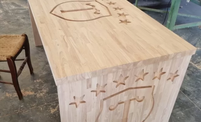 Fabrication et personnalisation d'un bureau pour une chambre d'enfant sur mesure à Lilhac et ses alentours, L'Isle-en-Dodon, Menuiserie Agencement Delon