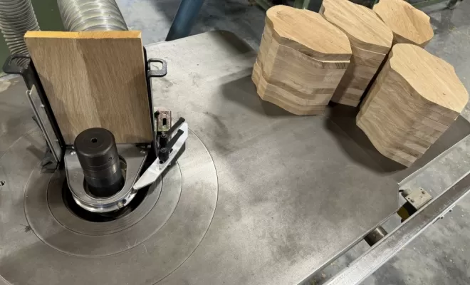 Fabrication d'écussons pour trophée chevreuil à Saramon et ses alentours, L'Isle-en-Dodon, Menuiserie Agencement Delon