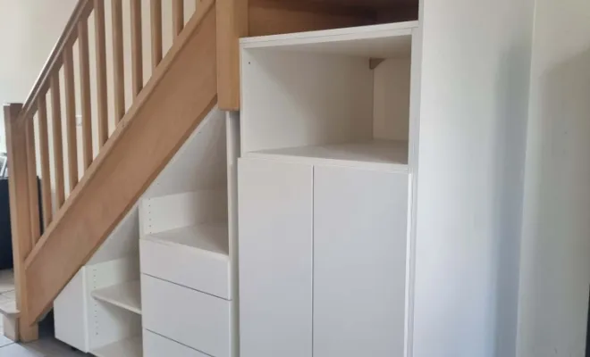 Fabrication et pose d'un meuble sous escalier à Saint Gaudens et ses alentours
